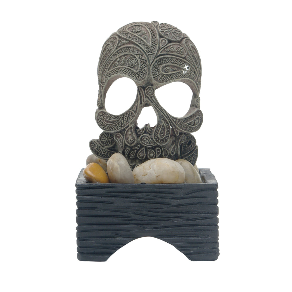 Marina Betta Skull Ornament - 5.7 cm x 5.7 cm x 10.7 cm (2.25in x 2.25in x 4.25in)